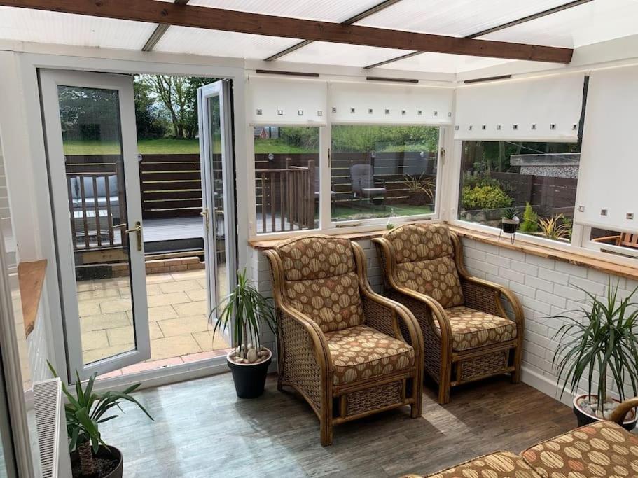 Mikes At Menai - Stylish & Spacious 3 Bed House In Menai Bridge. Exterior foto